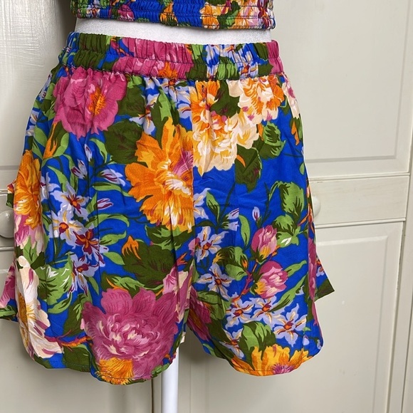 BOG Lottie & Holly Women 2 Piece Set Cropped Tank Shorts Floral Set Pink Blue L - Picture 6 of 8